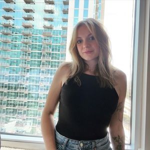 Meet your Posher, Laura